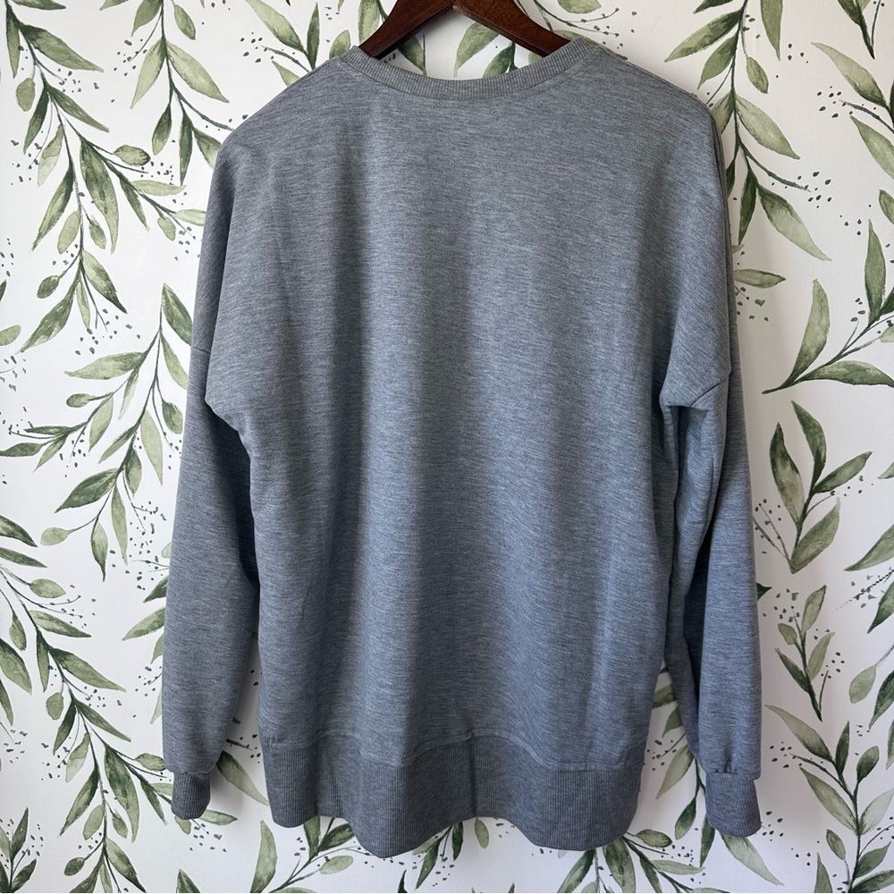 Simply Southern Be Kind Sweatshirt. Gray. Medium. NWT - Picture 3 of 10